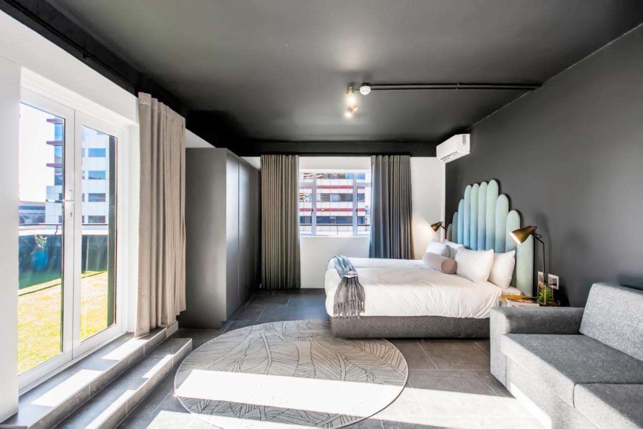 Blackbrick Cape Town Foreshore Exterior photo